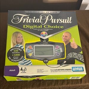 😄Trivial Pursuit Digital choice electronic game 2008